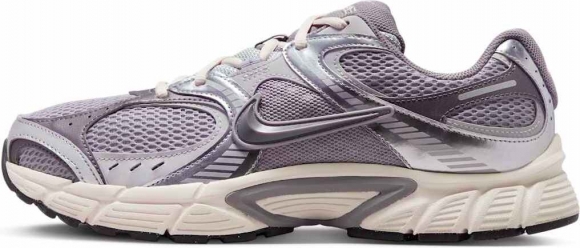HJ5228 003 NIKE V5 RNR / Кроссовки