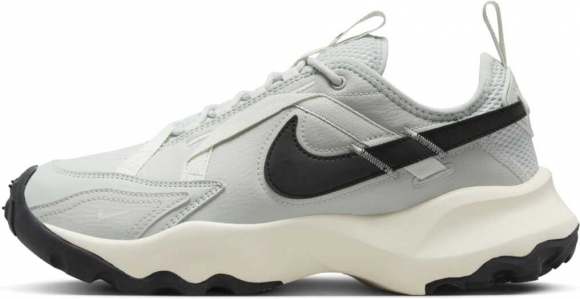 DD9682 004 NIKE TC 7900 / Кроссовки