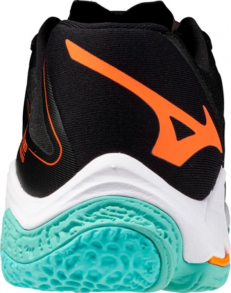 V1GA2400 07 MIZUNO Wave Lightning Z8 / Волейбольные кроссовки