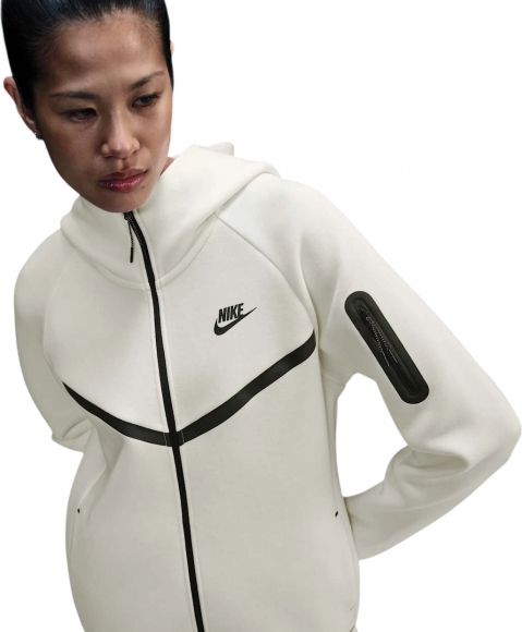 HV6747 110 NIKE W NSW TCH FLC WR FZ HDY 2 / Толстовка