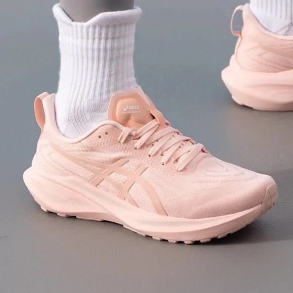 1012B820 700 ASICS GT-2000 13 Lite-Show (W) / Кроссовки