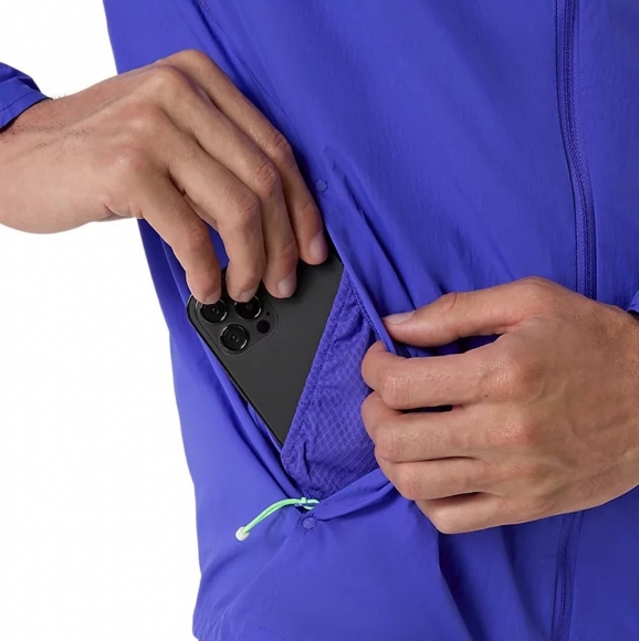 2011D084 403 ASICS Road Packable Jacket / Ветровка