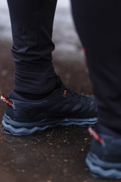 J1GJ2256 38 MIZUNO Wave Daichi 7 G-TX / Кроссовки внедорожники