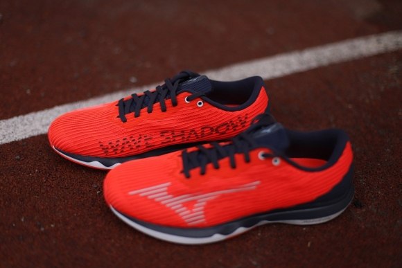 J1GC2030 21 MIZUNO Wave Shadow 4 / Полумарафонки