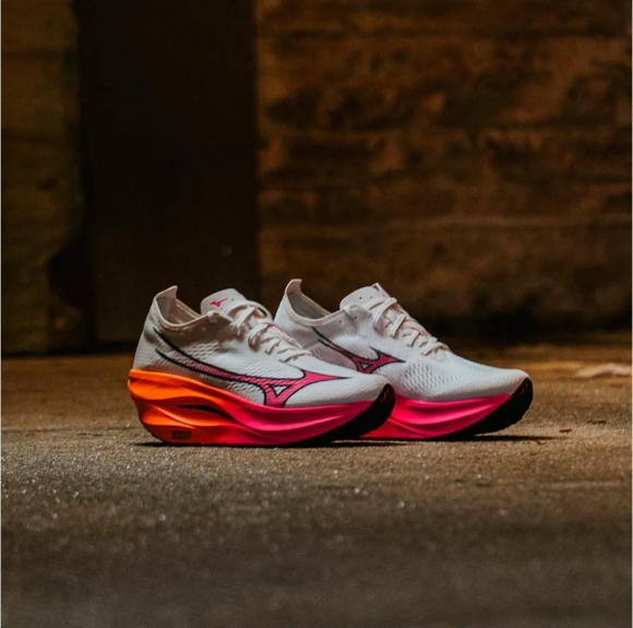 U1GD2533 11 MIZUNO Wave Rebellion Pro 3 / Марафонки