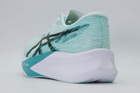 1011B875 401 ASICS Magic Speed 4 / Марафонки
