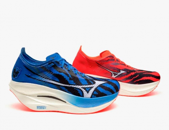 U1GD2533 03 MIZUNO Wave Rebellion Pro 3 / Марафонки