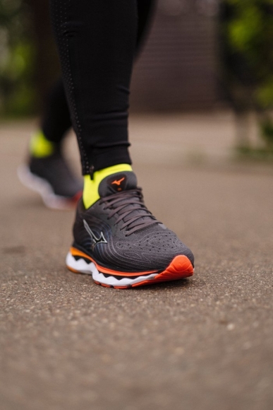 J1GC2202 51 MIZUNO Wave Sky 6 / Кроссовки J1GC2202 51 MIZUNO Wave Sky 6 / Кроссовки