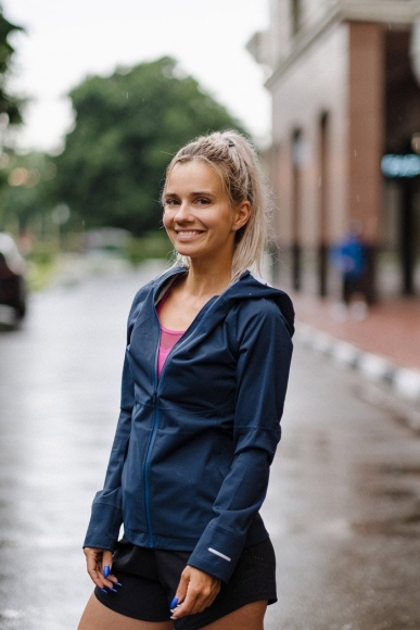 2012C026 401 ASICS Lite-Show Jacket (W) / Ветровка