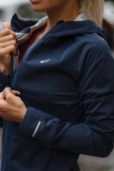 2012C026 401 ASICS Lite-Show Jacket (W) / Ветровка