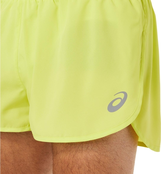 2011C343 752 ASICS Core Split Short / Шорты