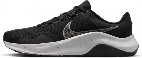 DM1120 011 NIKE Legend Essential 3 Next Nature / Кроссовки