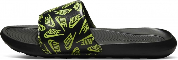 CN9678 010 NIKE Victori One / Пантолеты