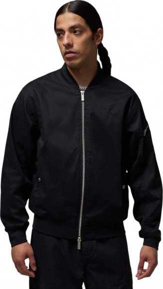 HF9367 010 NIKE M J ESS STMT LTWT RNGD JKT / Куртка