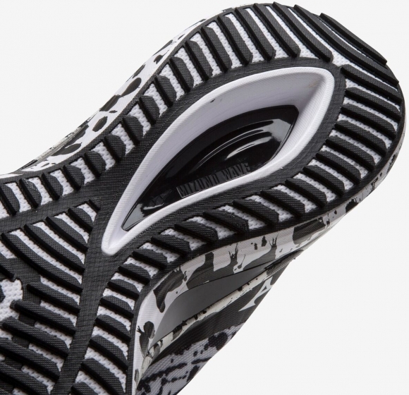 J1GC2336 04 MIZUNO Wave Rebellion Flash / Марафонки