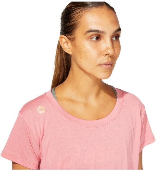 2012B945 701 ASICS Sakura SS Crop Top (W) / Футболка