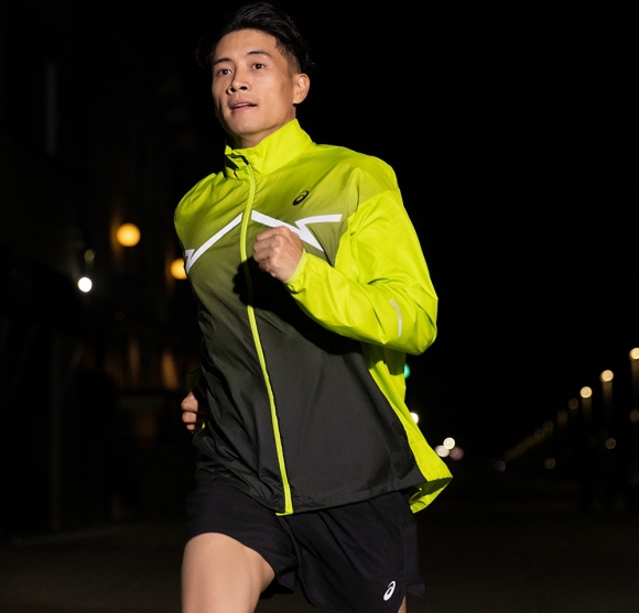 2011C745 300 ASICS Lite-Show Jacket / Ветровка