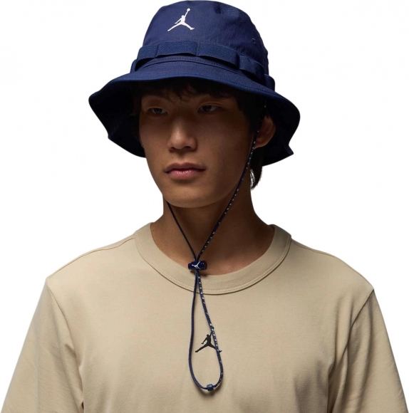 HM5753 410 NIKE U J APEX BUCKET JUMPMAN / Шапка