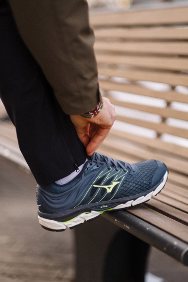 J1GC1840 81 MIZUNO Wave Paradox 5 / Кроссовки