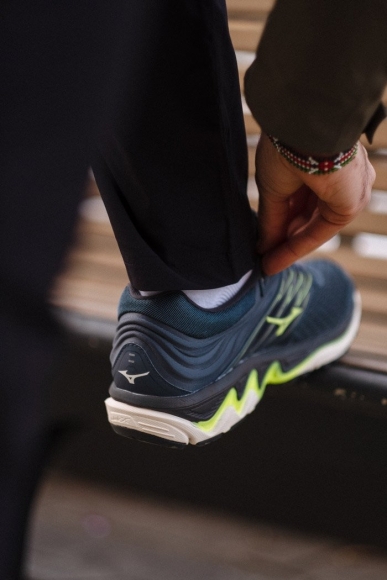 J1GC1840 81 MIZUNO Wave Paradox 5 / Кроссовки