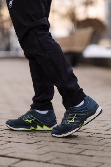 J1GC1840 81 MIZUNO Wave Paradox 5 / Кроссовки