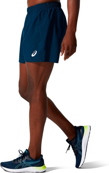 2011C336 400 ASICS Core 5in Short / Шорты