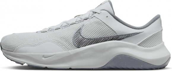 DM1120 005 NIKE Legend Essential 3 / Кроссовки